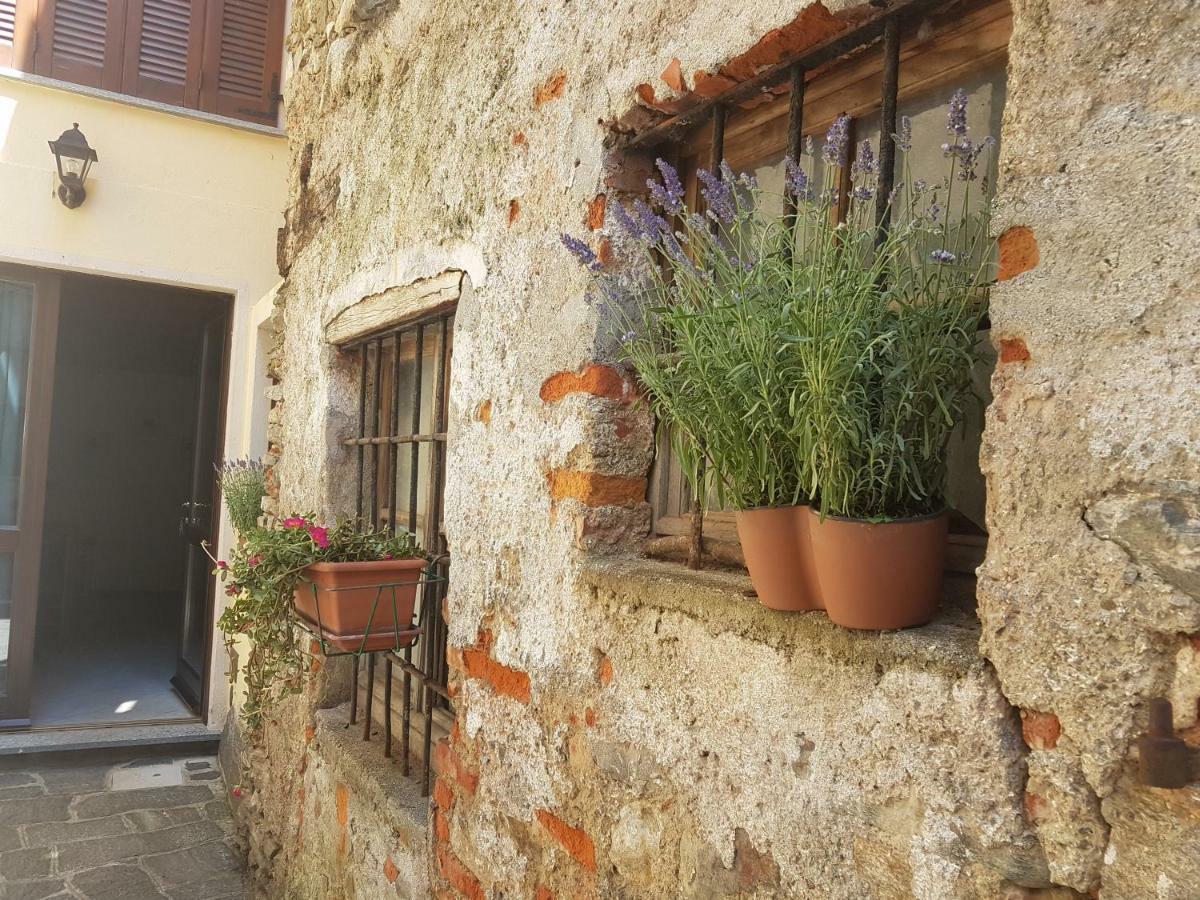 A Casa Di Sole Brovello-Carpugnino Exterior foto